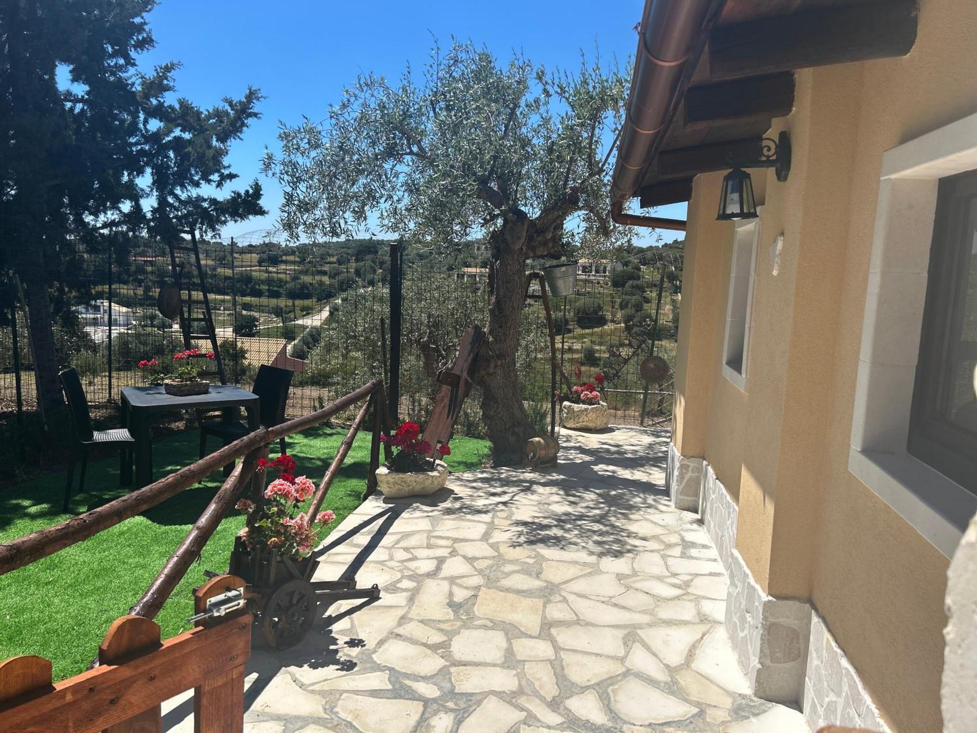 "The Cottage"With Sea View, Parking & Wifi Avola Buitenkant foto